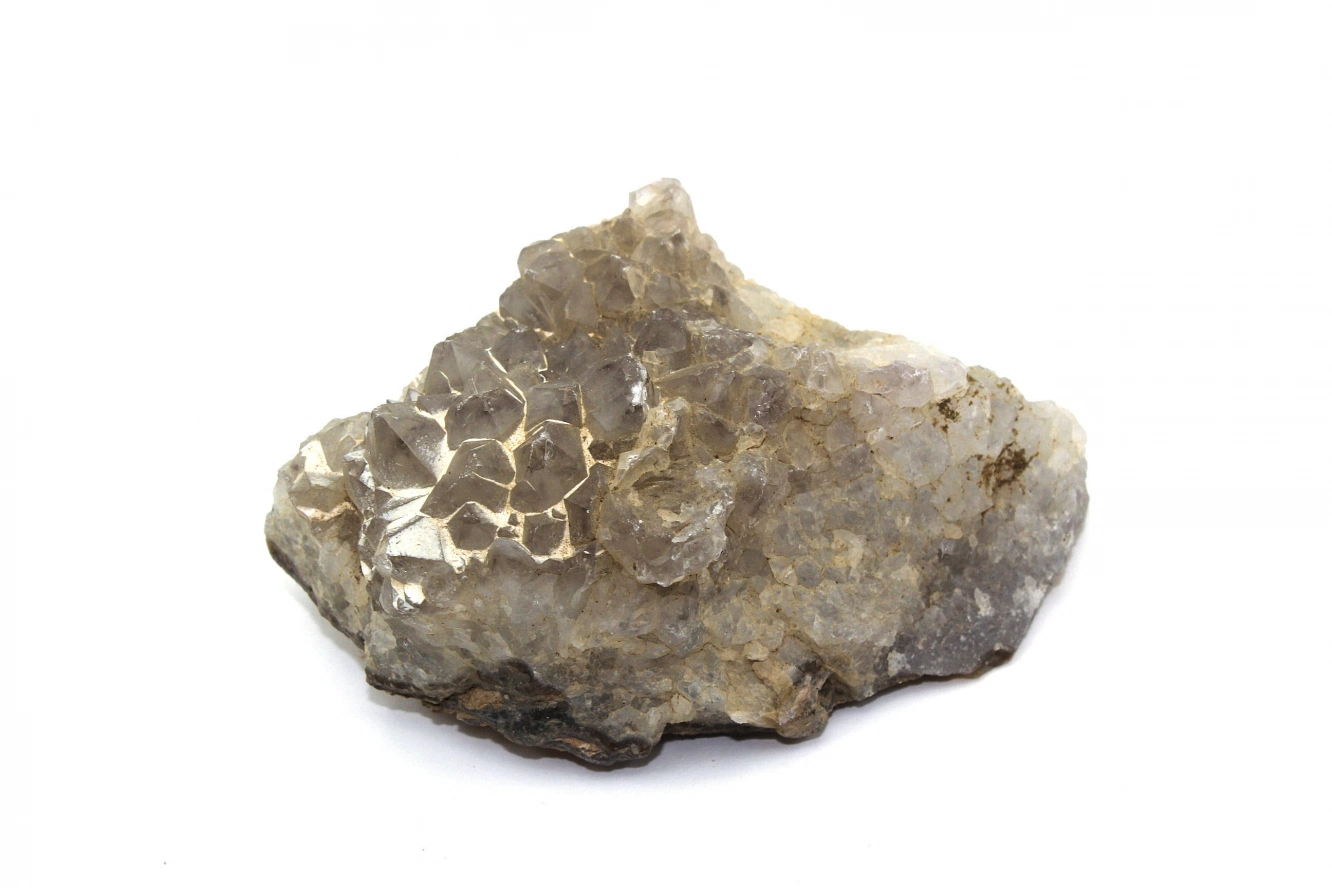 Temizlenmemiş ametist kütle